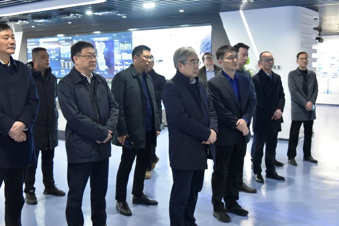 江苏泰州：国家卫健委规划司司长毛群安一行考察渐健家医泰州项目