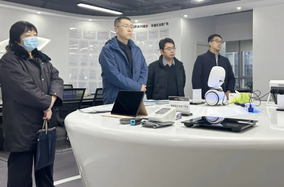石景山区领导服务走访渐健医疗总部，鼓励加大科技创新力度、坚持实干惠民